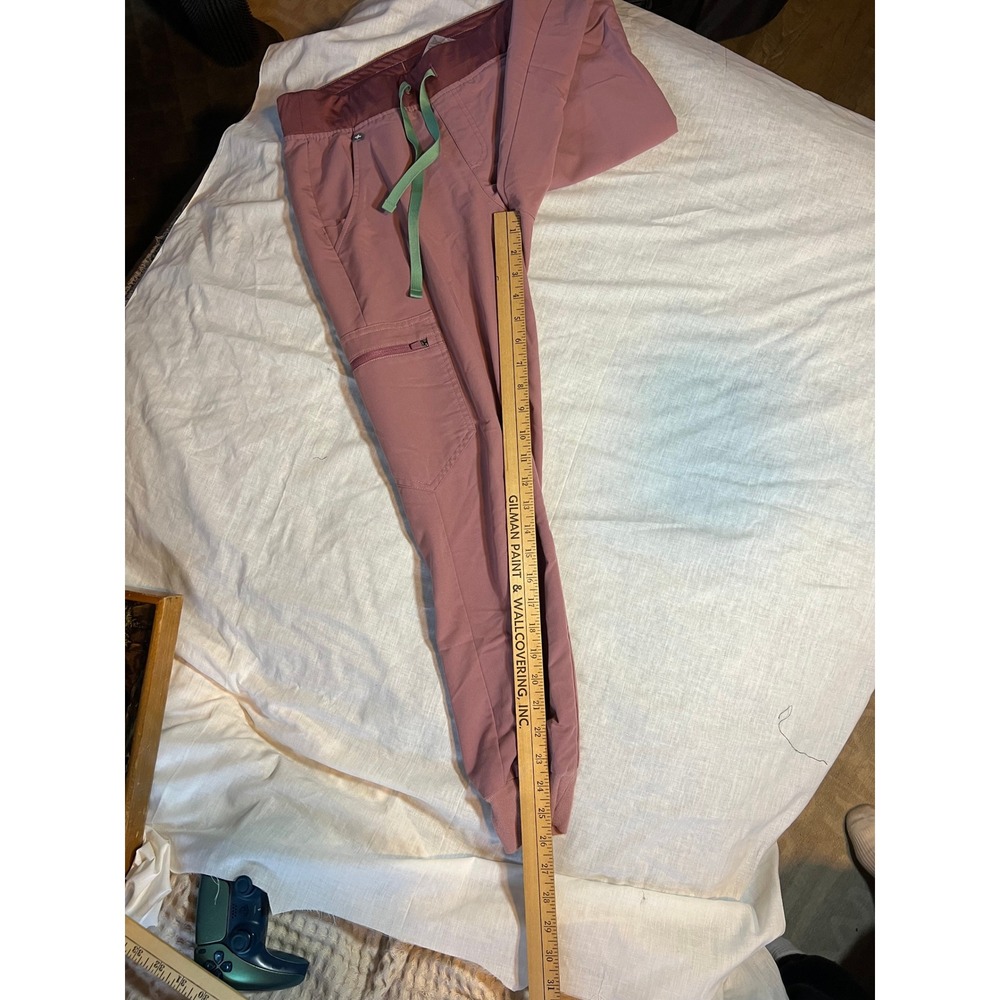 FIGS Technical Collection Cargo Jogger Scrub Pants Dusty Rose XS - Picture 2 of 5